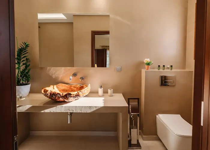 Sunstone Serenity Villa *