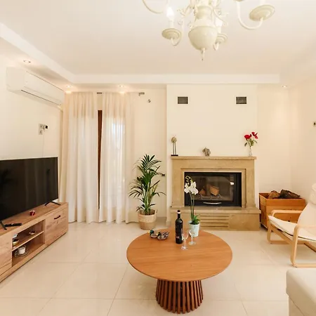 Sunstone Serenity Villa *